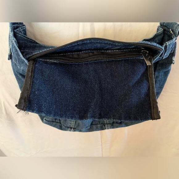 Upcycled denim crossbody or shoulder bag with adjustable strap - Picture 4 of 7